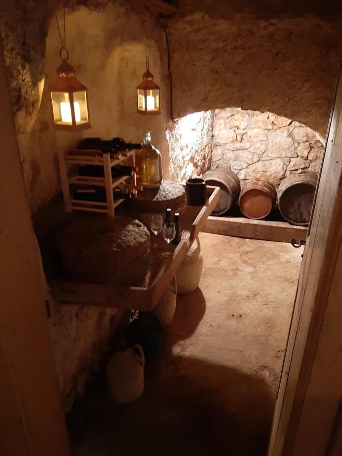 Apartment Palazzo Sare Vrbnik  Eksteriør billede